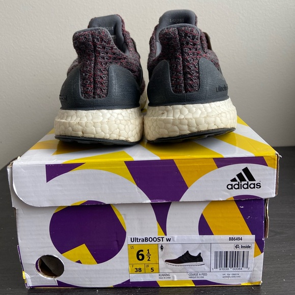 ‼️SOLD‼️Ultraboost W 6.5 - Picture 3 of 5